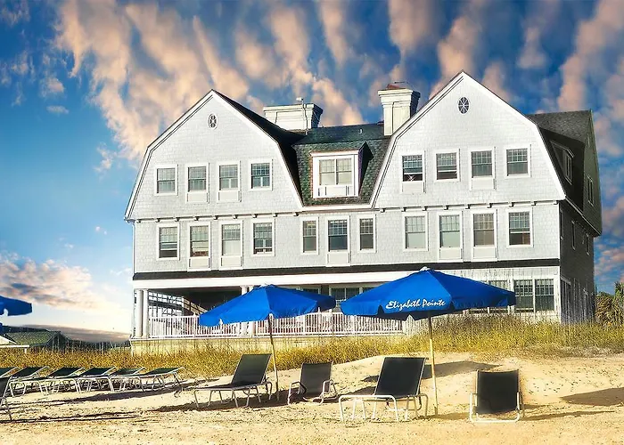 Elizabeth Pointe Lodge